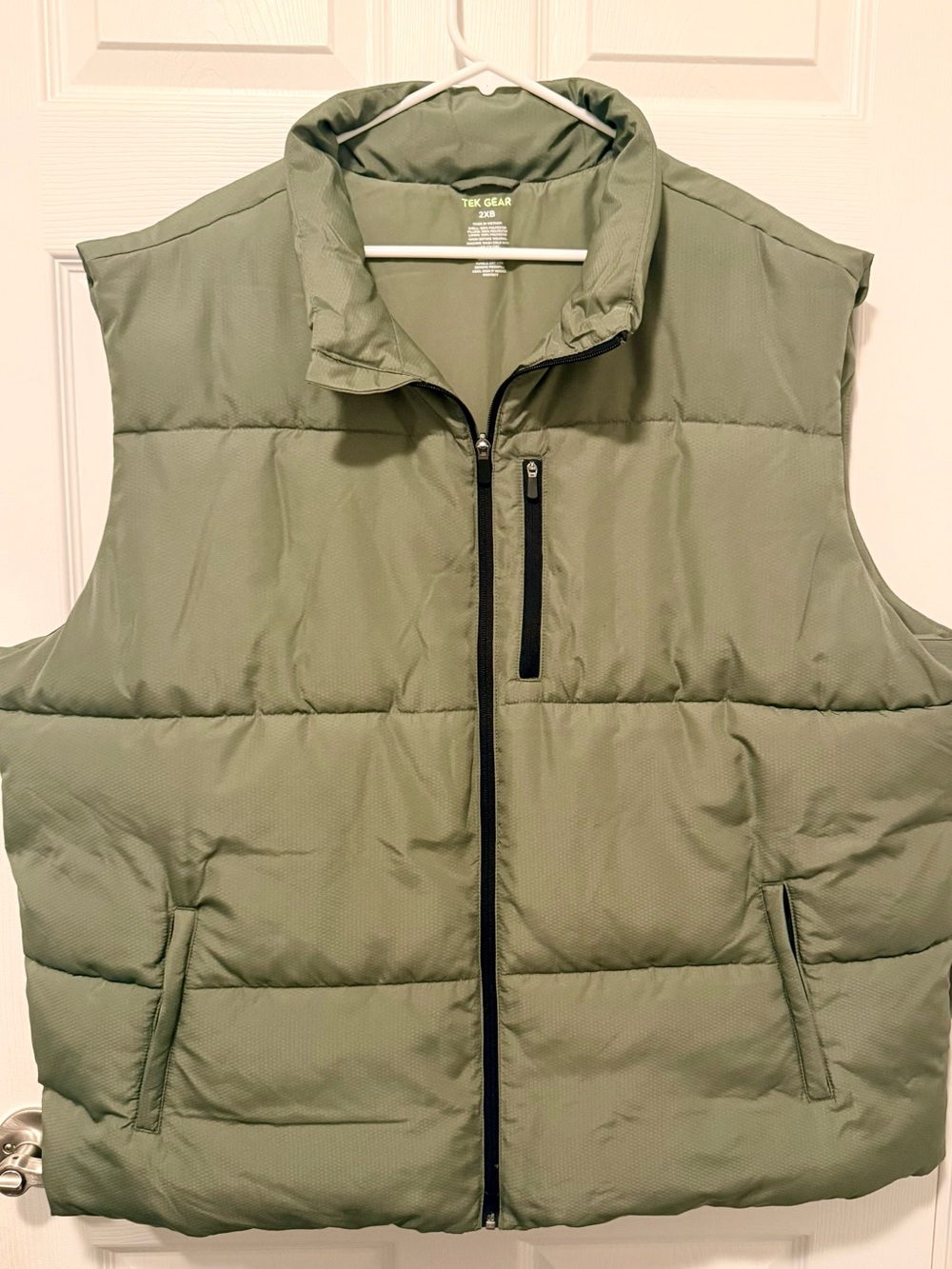 tek gear Olive Green Quilted Men's Puffer Vest with Zip Pockets